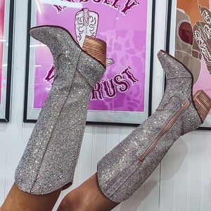 Rhinestone Boots Western Pointed Toe Fashion Cowgirl Boots (from Amazon)